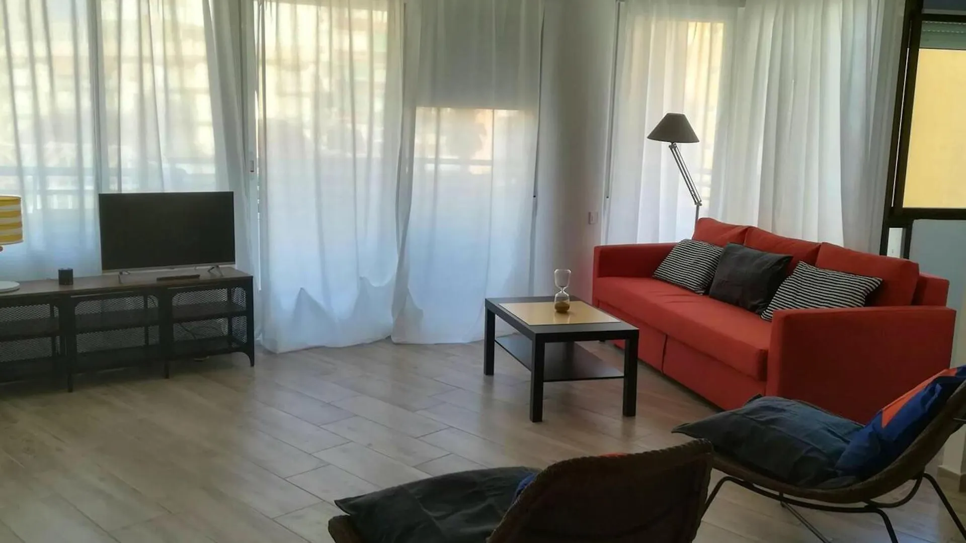 Elegant Apartment In Torremolinos With Shared Pool 74 M²