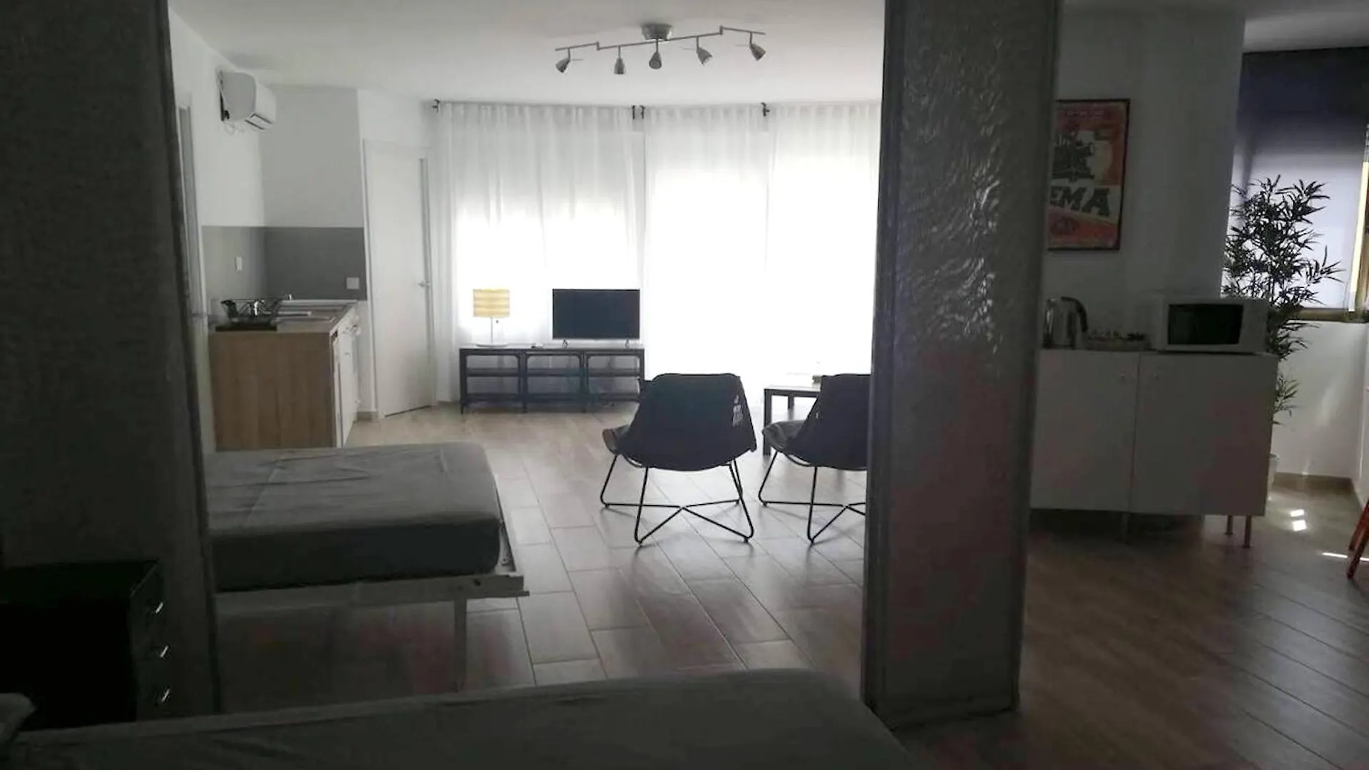 Elegant Apartment In Torremolinos With Shared Pool 74 M²