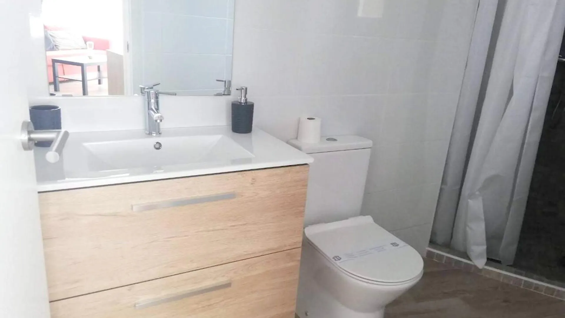 Elegant Apartment In Torremolinos With Shared Pool 74 M²