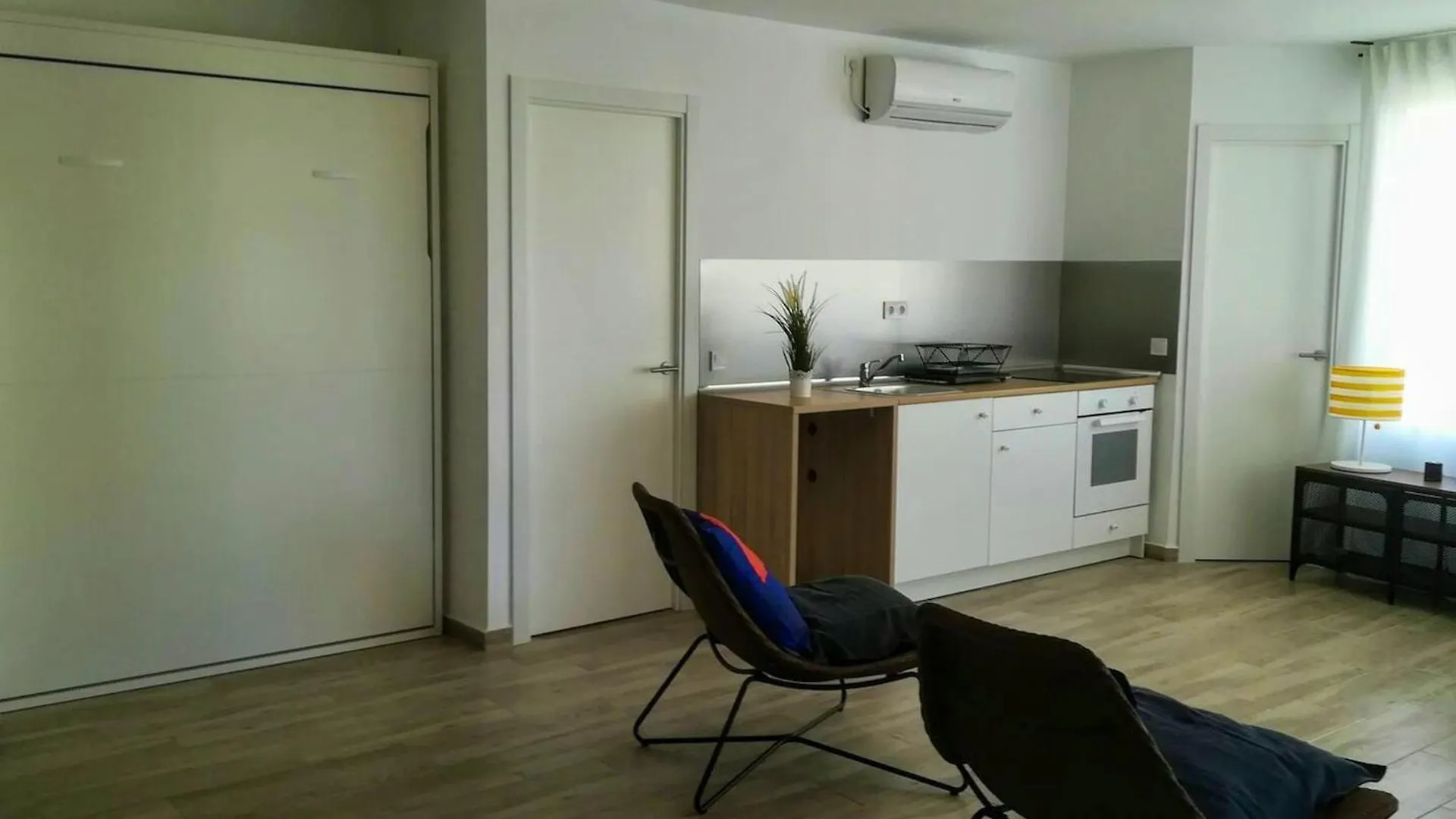 Elegant Apartment In Torremolinos With Shared Pool 74 M²